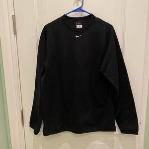 Black Nike pullover thermafit